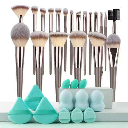 Full Glam Kit - Blending Brush & Sponge